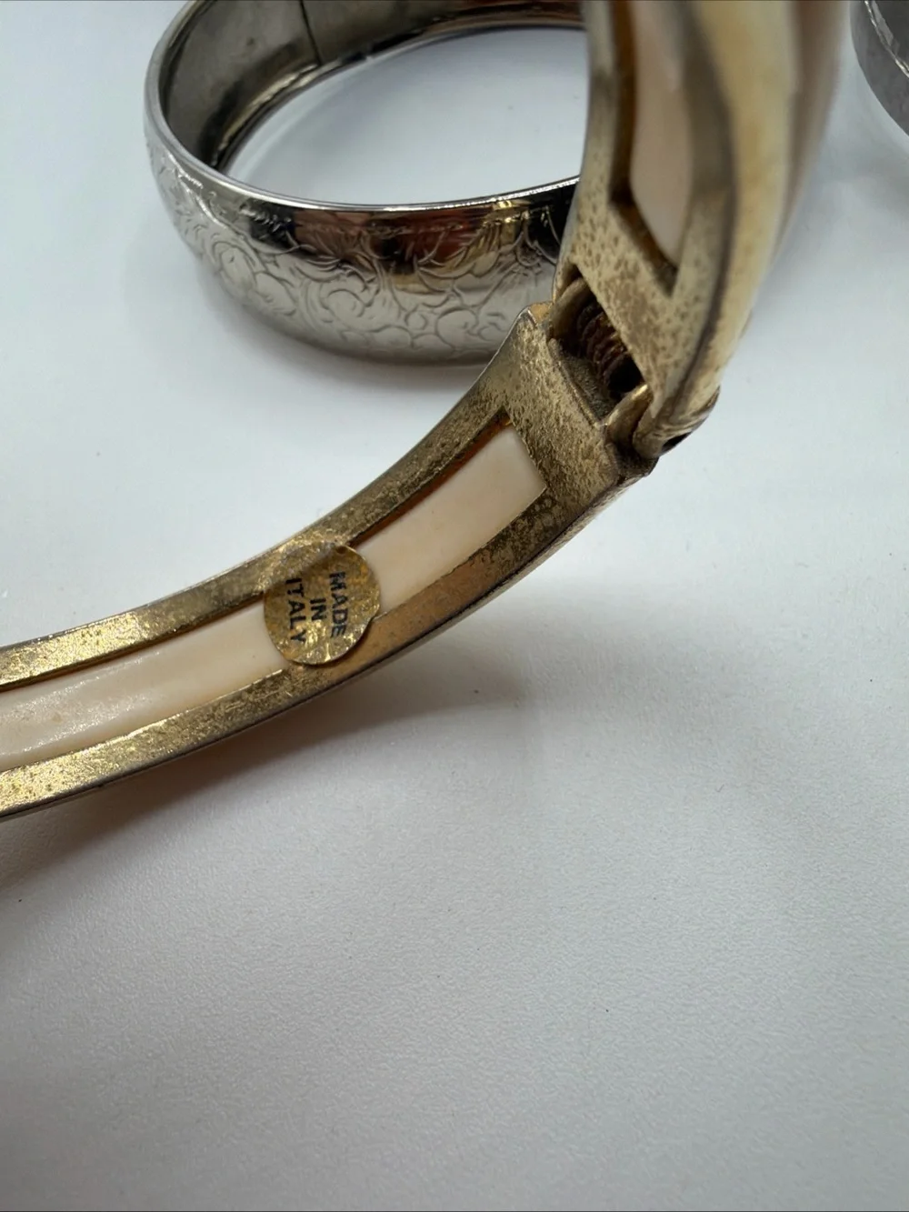 Vintage Chunky Brass, Enamel, Mother Of Pearl 9 Bangle Bracelet Jewelry Lot